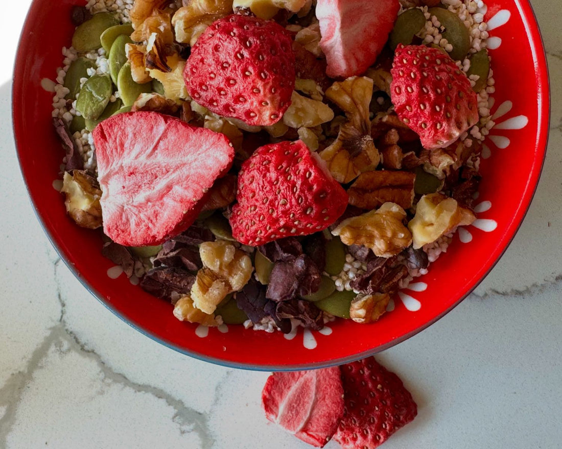 Bowl de Frutos Rojos: Receta con Fruta Liofilizada para un Desayuno Práctico
